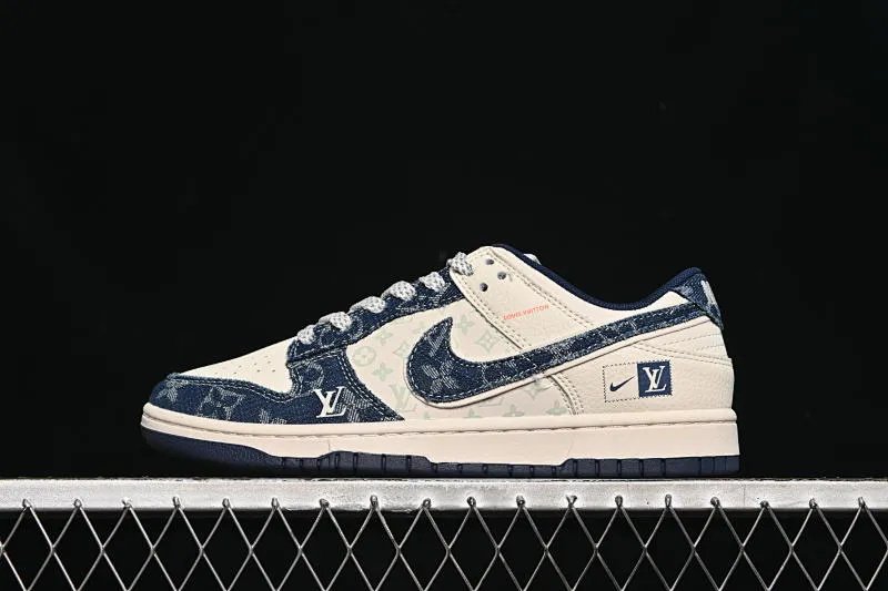 All categories Nk SB Dunk Series Nk SB Dunk Low High-end customized low-top sneakers Nike SB Dunk Low LV co-branded rice blue cloth hook Anniversary high-end customized low-top casual sneakers YX5066-386
